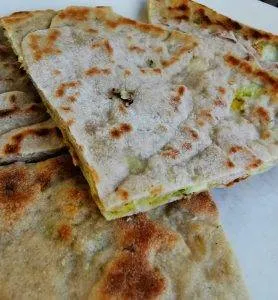 Bolanis d'Afghanistan poireaux pommes de terre