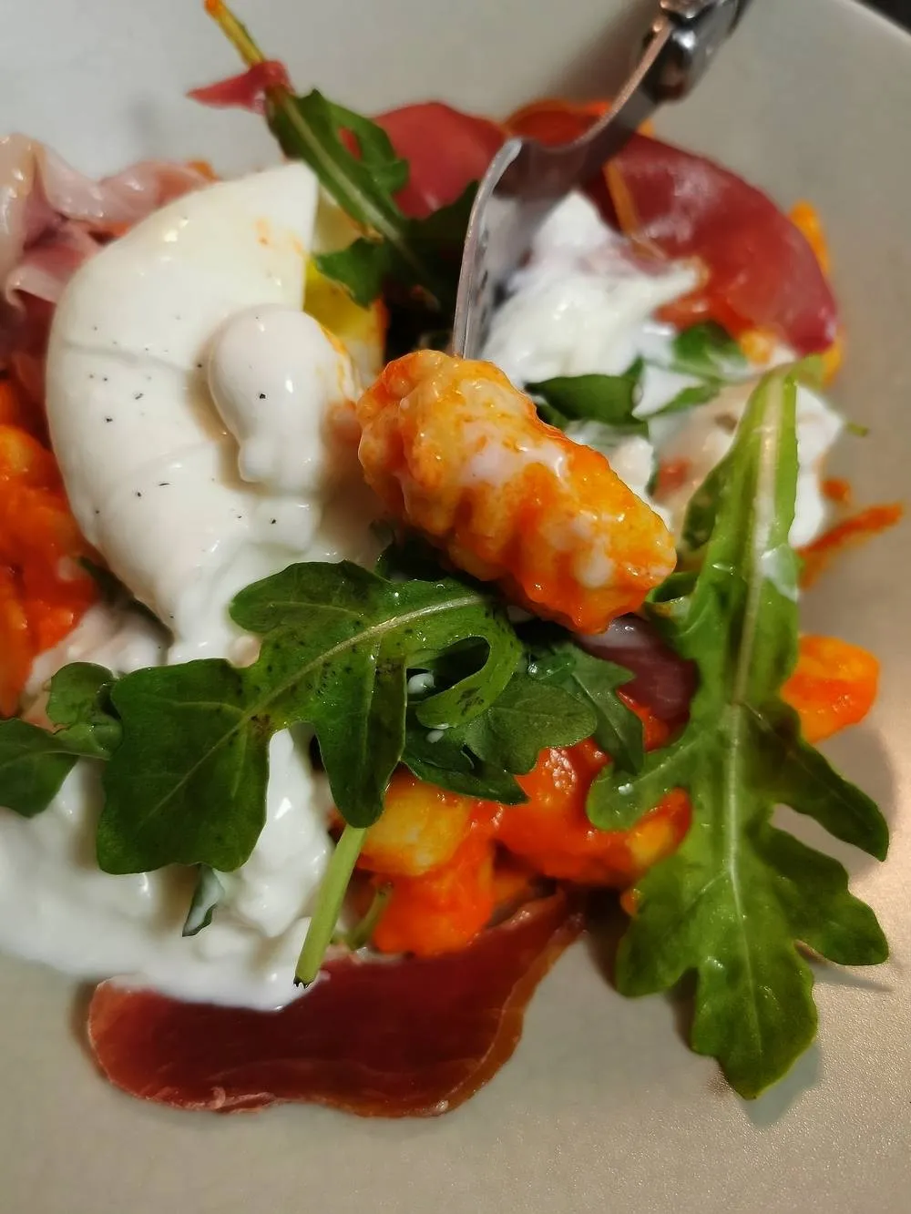 Gnocchis crème de poivrons burrata