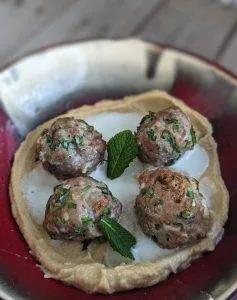 Keftedes, boulettes grecques à la menthe